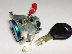 Купить НИССАН Teana замок левой двери с ключом