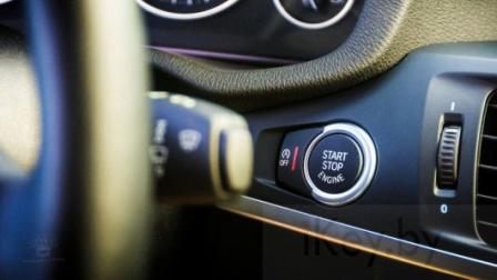 Вы попали внутрь. Появляется следующая сложность. Завести машину