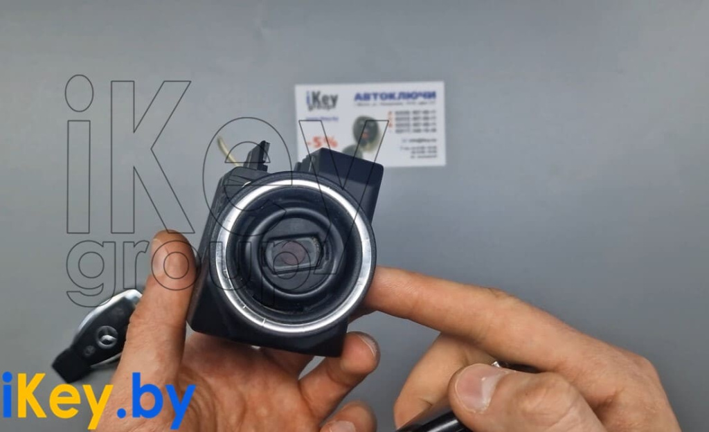 remont-zamka-zazhiganiya-mercedes-w169-w245 замок.jpg