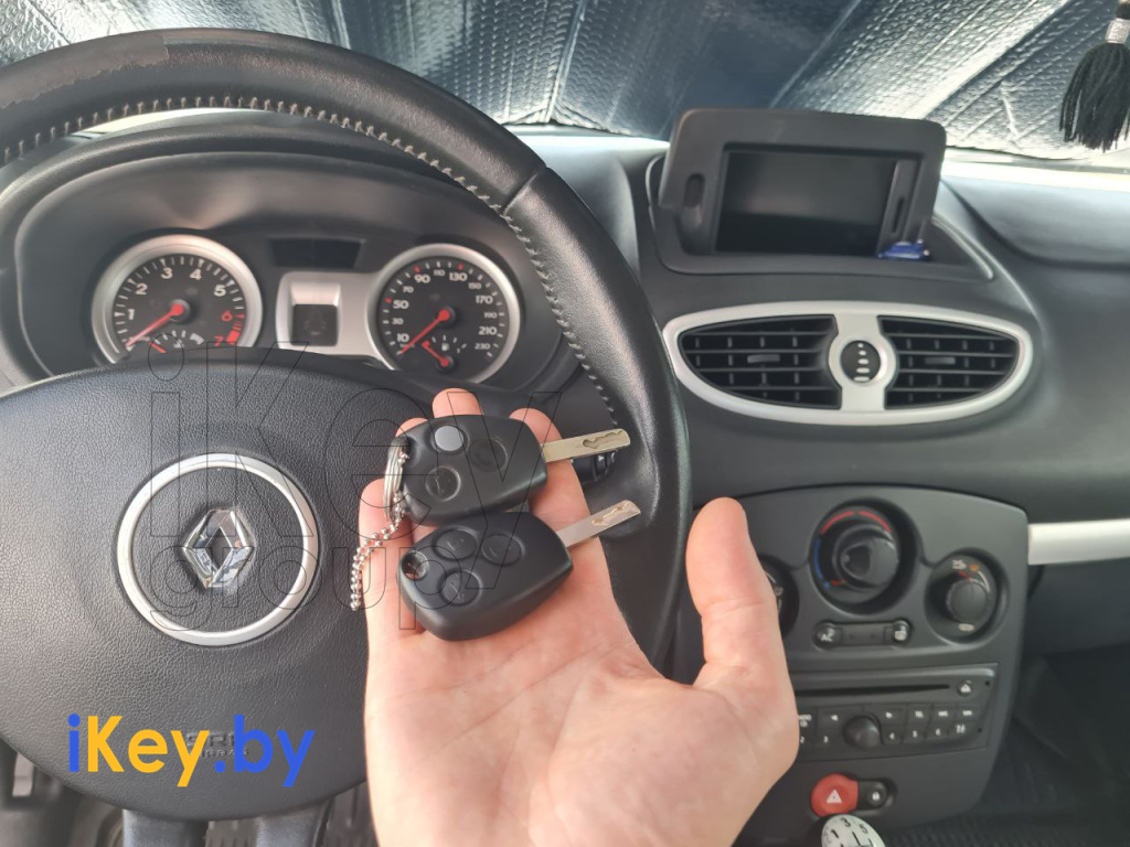klyuch-renault-сlio-3-kupit-dublikat-chip-klyucha-zazhiganiya.jpg