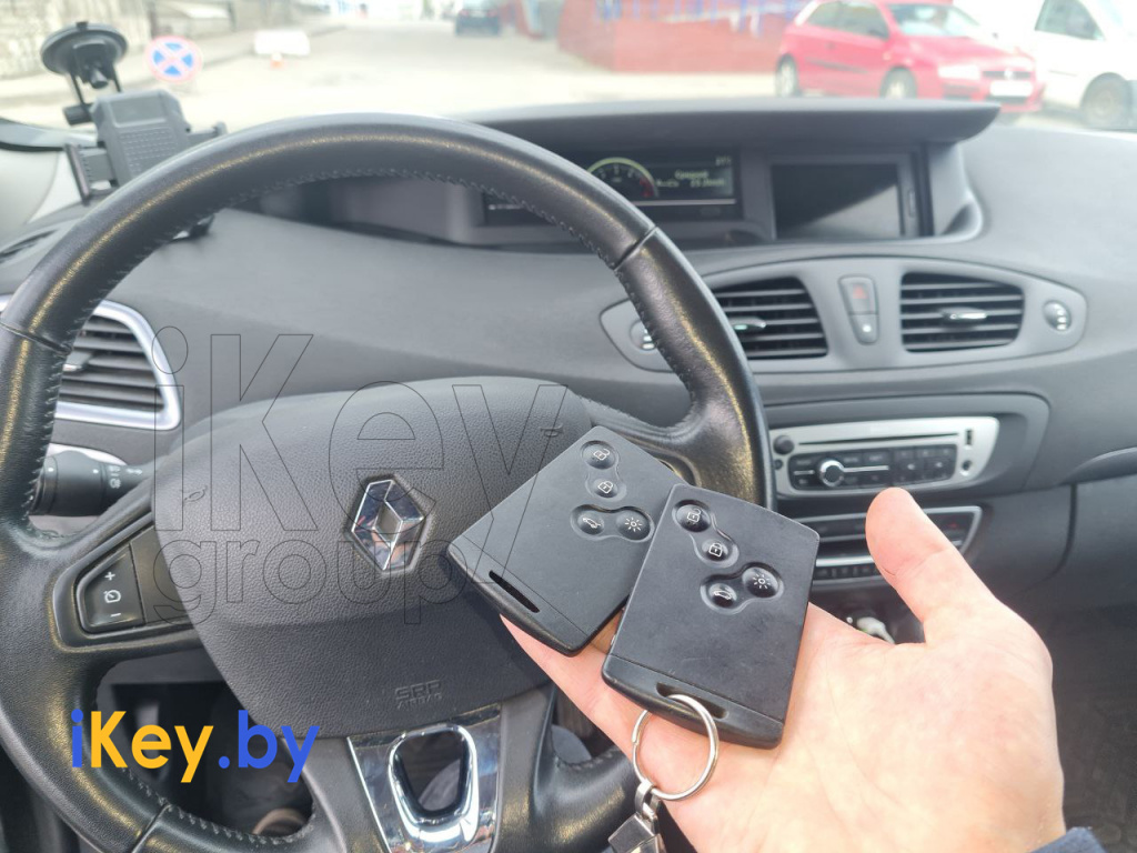 Рено Меган Сценик ключ