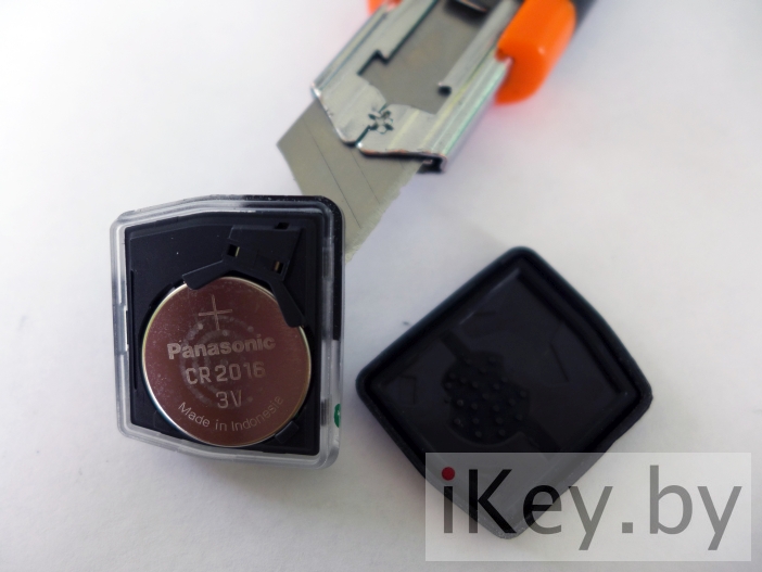 Батарейка Panasonic CR 2016 в ключе