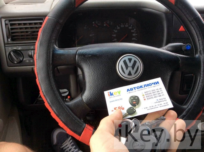 Ключи в салоне автомобиля Фольксваген Т4